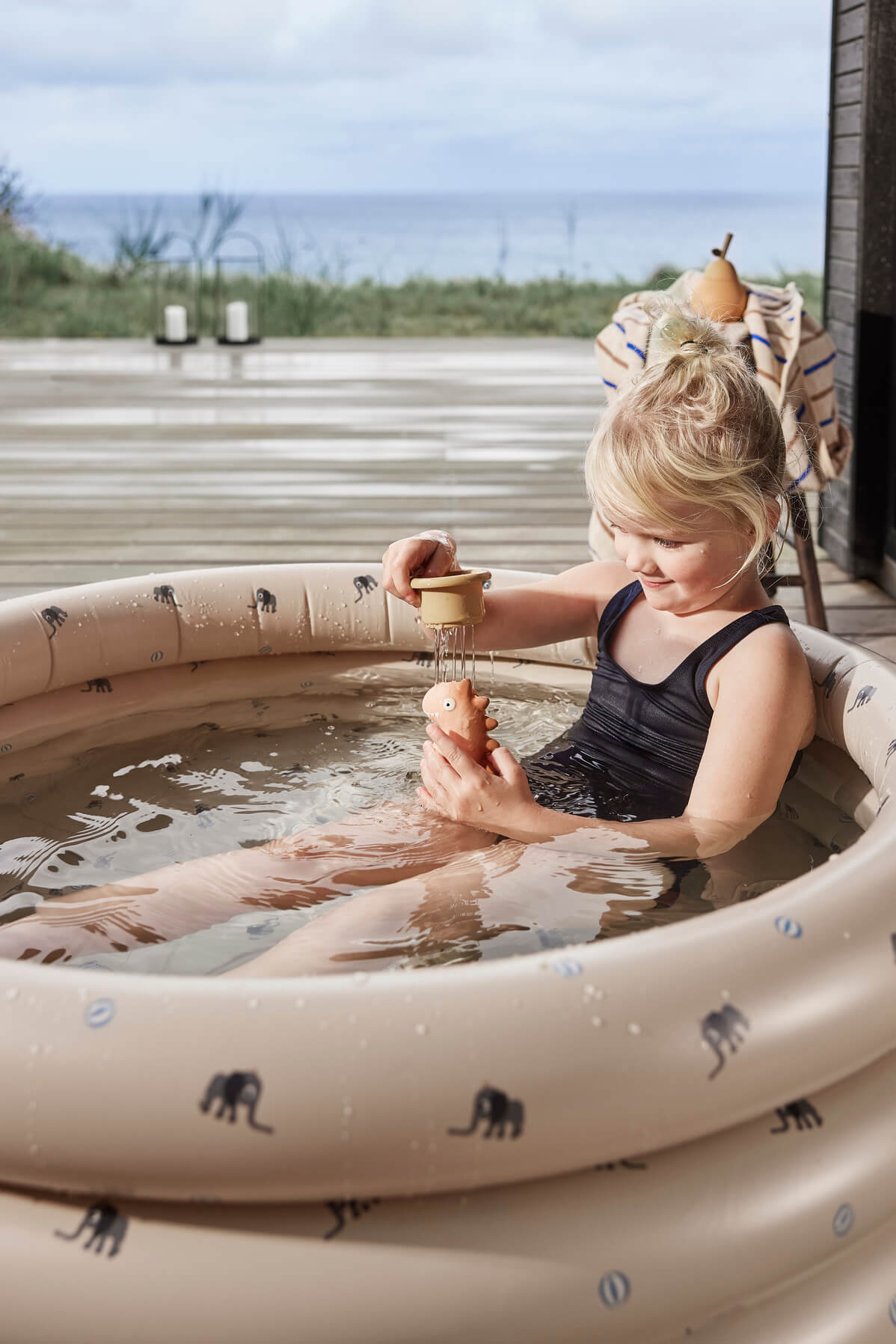 Elephant Swimming Pool Small & Beach Ball