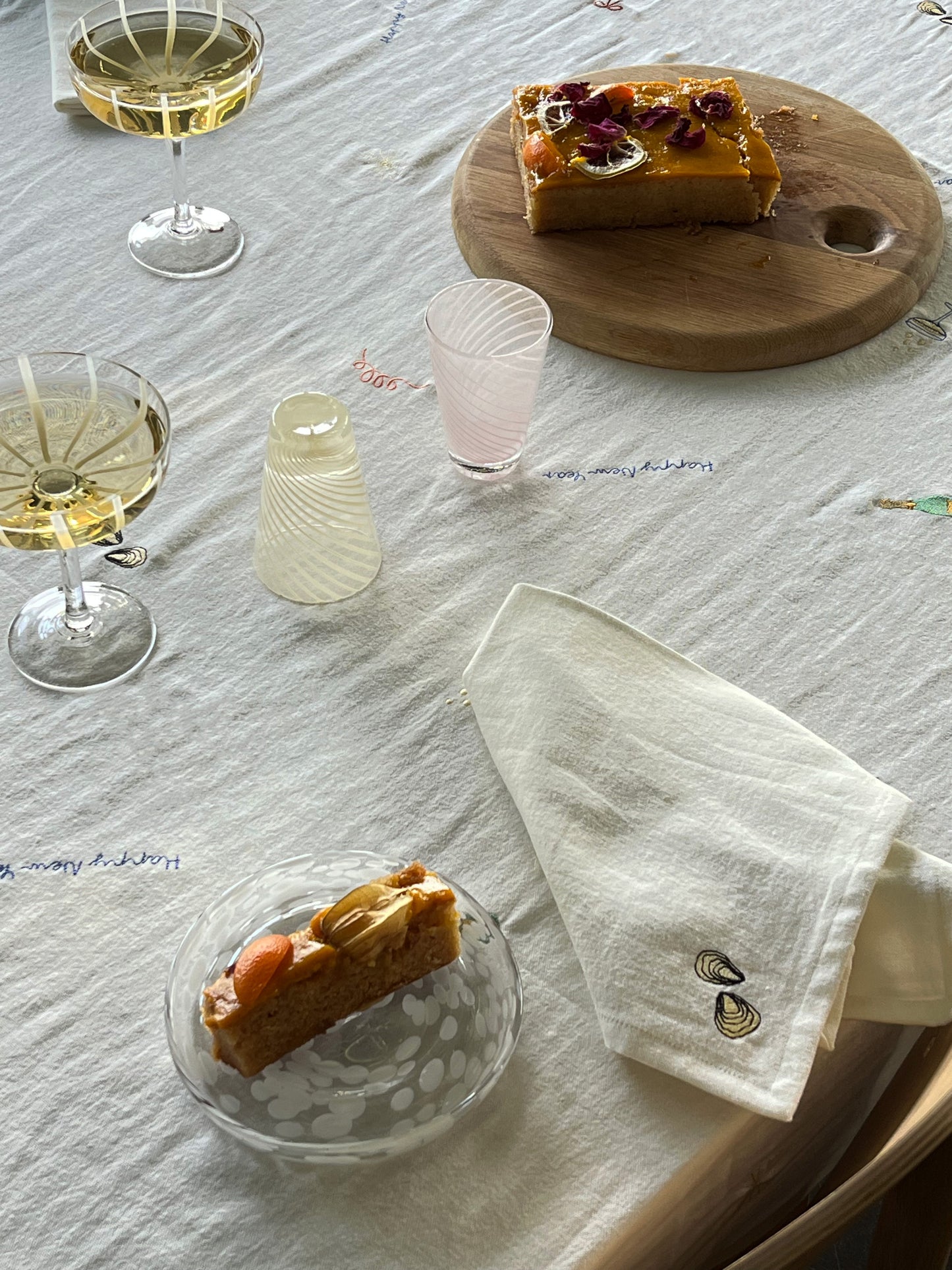 OYOY LIVING New Year Tablecloth - 260x140 cm Tablecloth 102 Offwhite