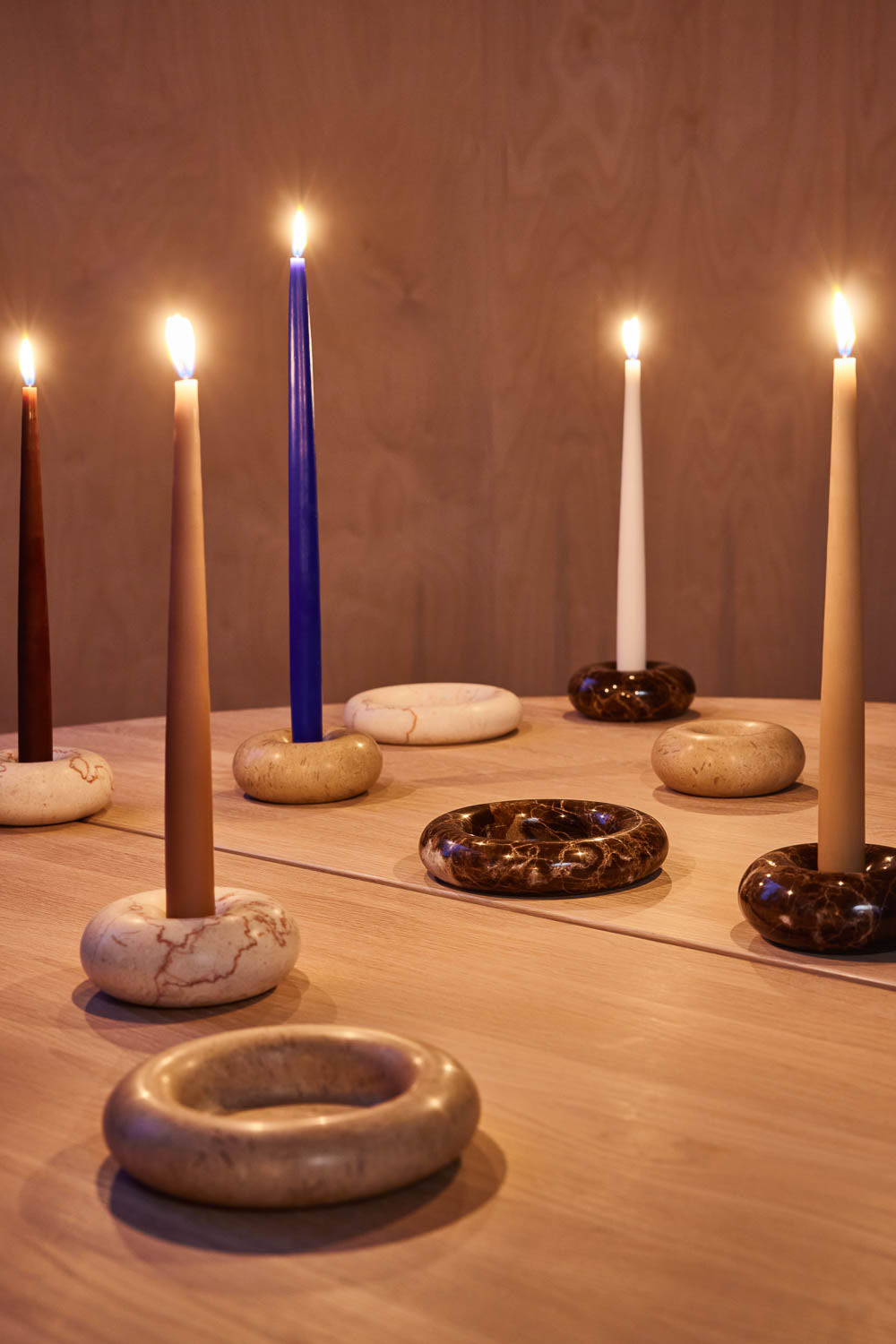 Indlæs billede i Gallery viewer, OYOY LIVING Savi Marble Candleholder - Small Candleholder 102 Offwhite
