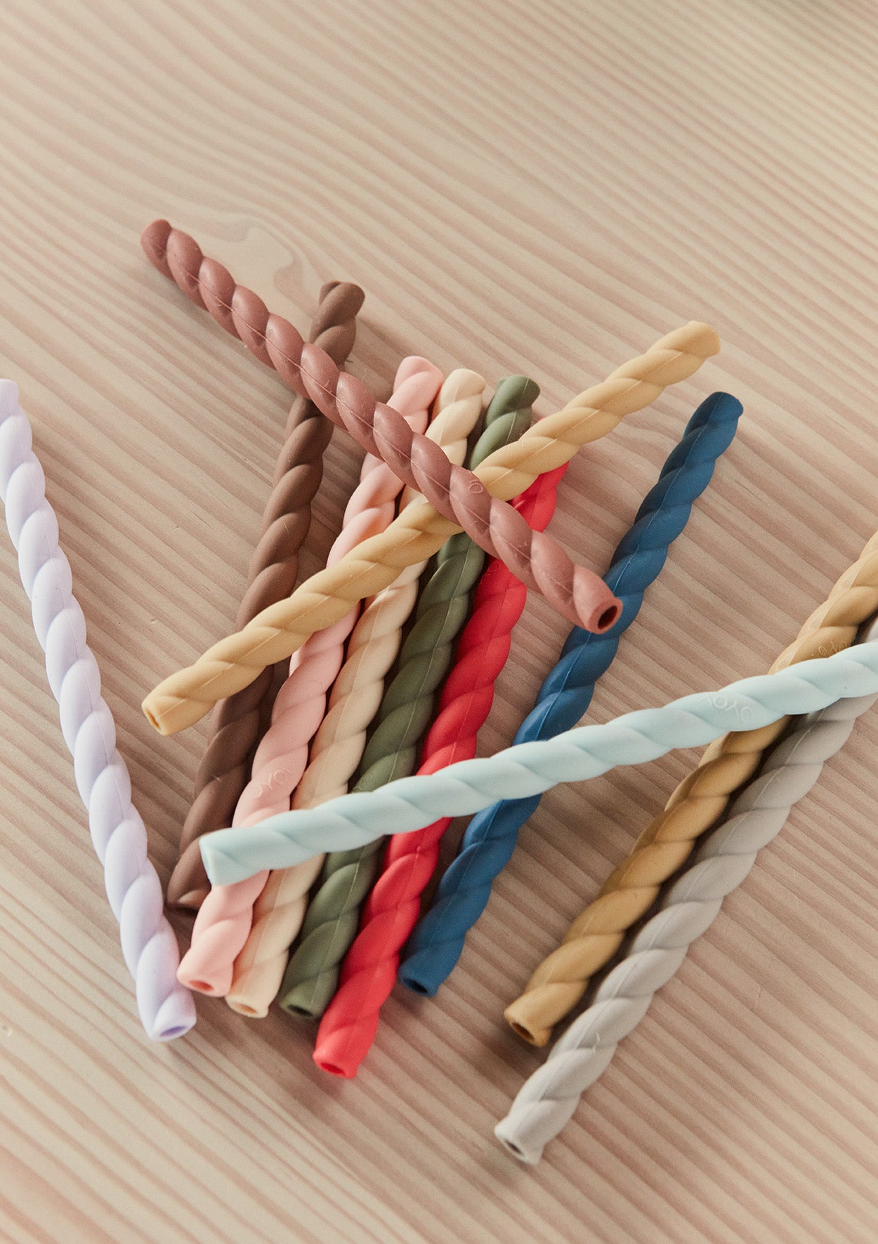 Charger l&amp;#39;image dans la galerie, OYOY MINI Mellow Silicone Straw - Pack of 6 Straws
