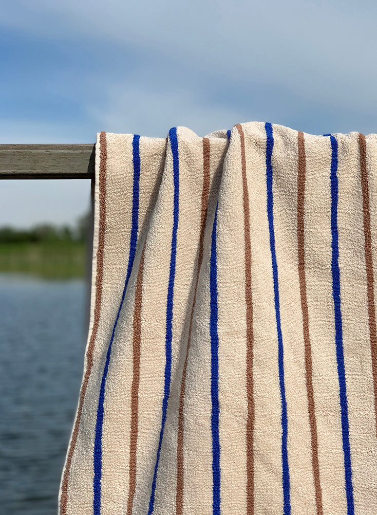 OYOY MINI Raita Hooded Towel Towel 307 Caramel / Optic Blue