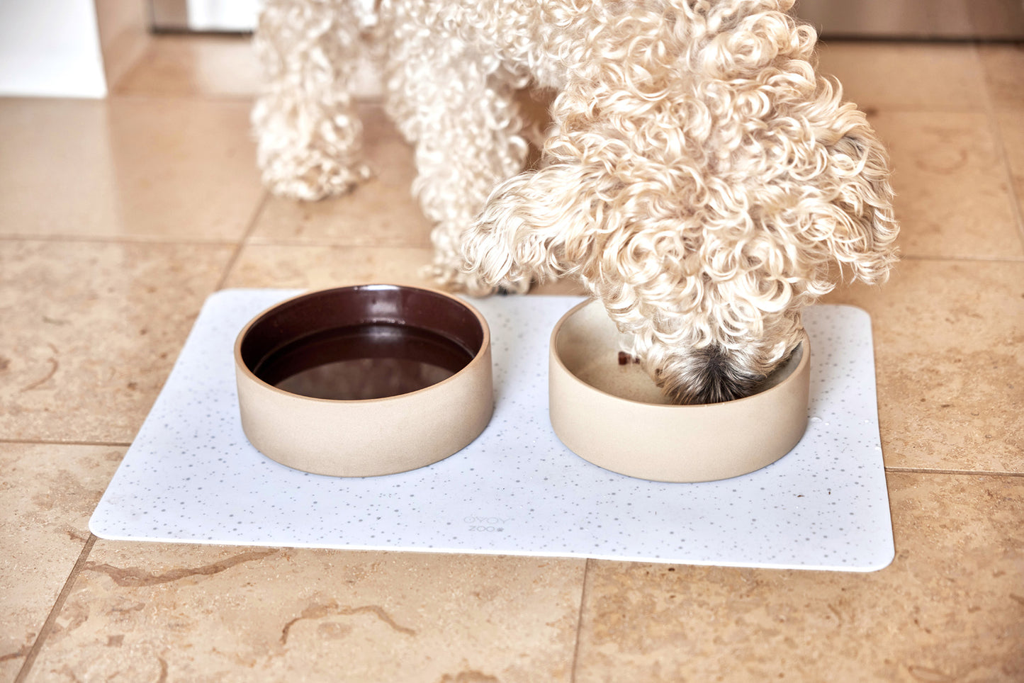 Indlæs billede i Gallery viewer, OYOY ZOO Sia Dog Bowl - Small - 380ml Bowl
