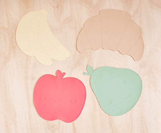 Charger l&amp;#39;image dans la galerie, OYOY MINI Yummy Apple Placemat Placemat 405 Cherry Red
